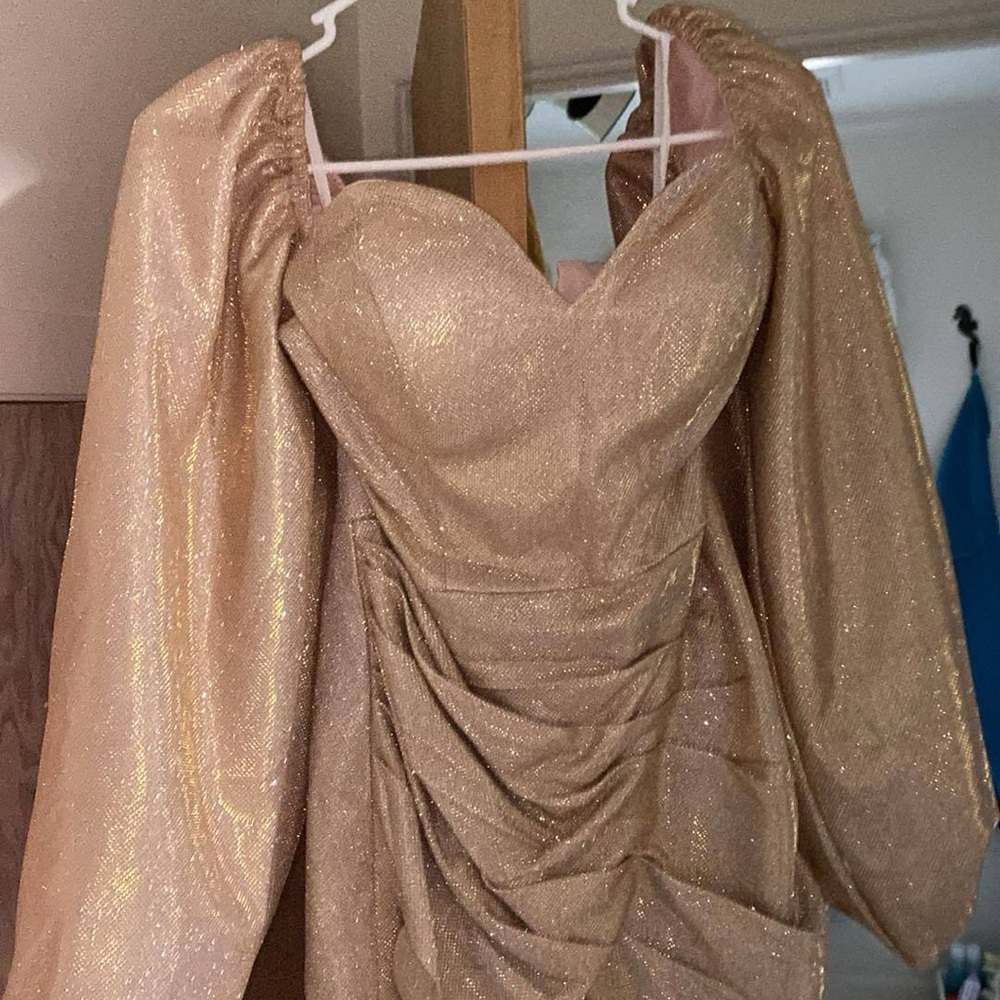 Elegant Gold Women's Dress